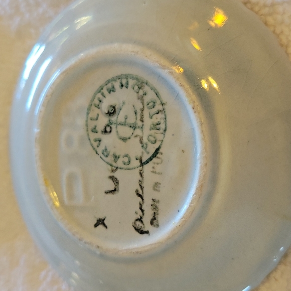 Carvalhinho Porto Handpainted Vintage Butter Pat Plates (set of 12) - Picture 14 of 16